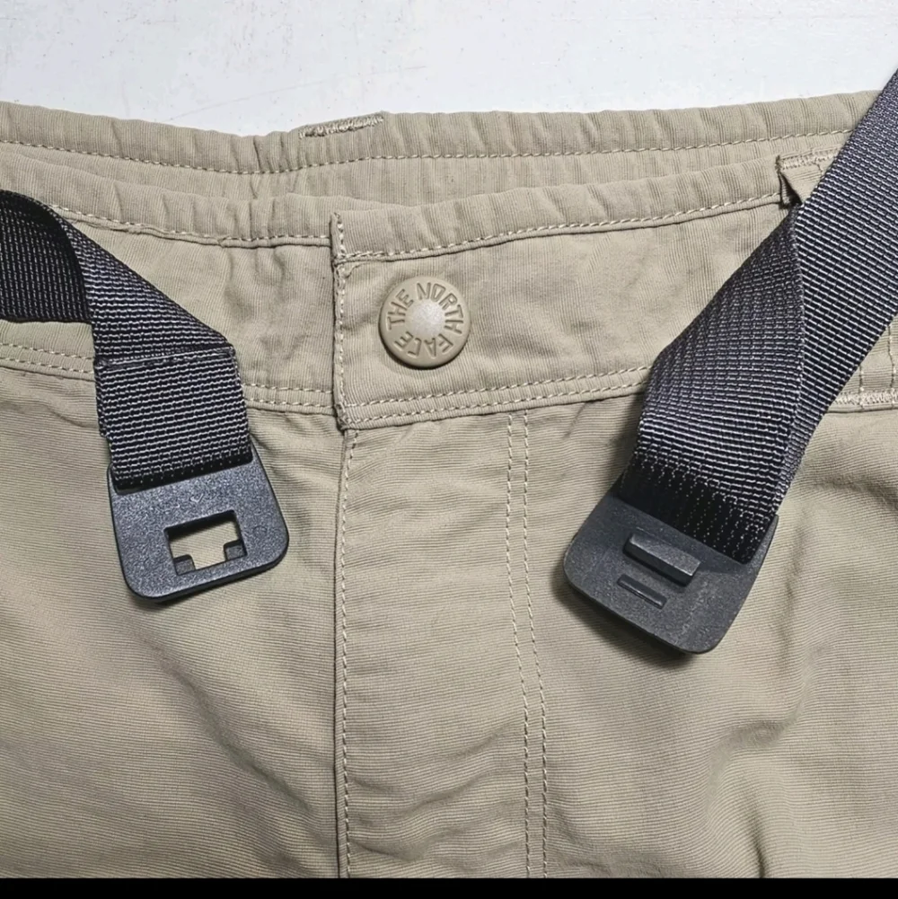 The North Face Men's Brown Cargo Shorts Sz 38 Outdoors Fishing Hiking 100% Nylon